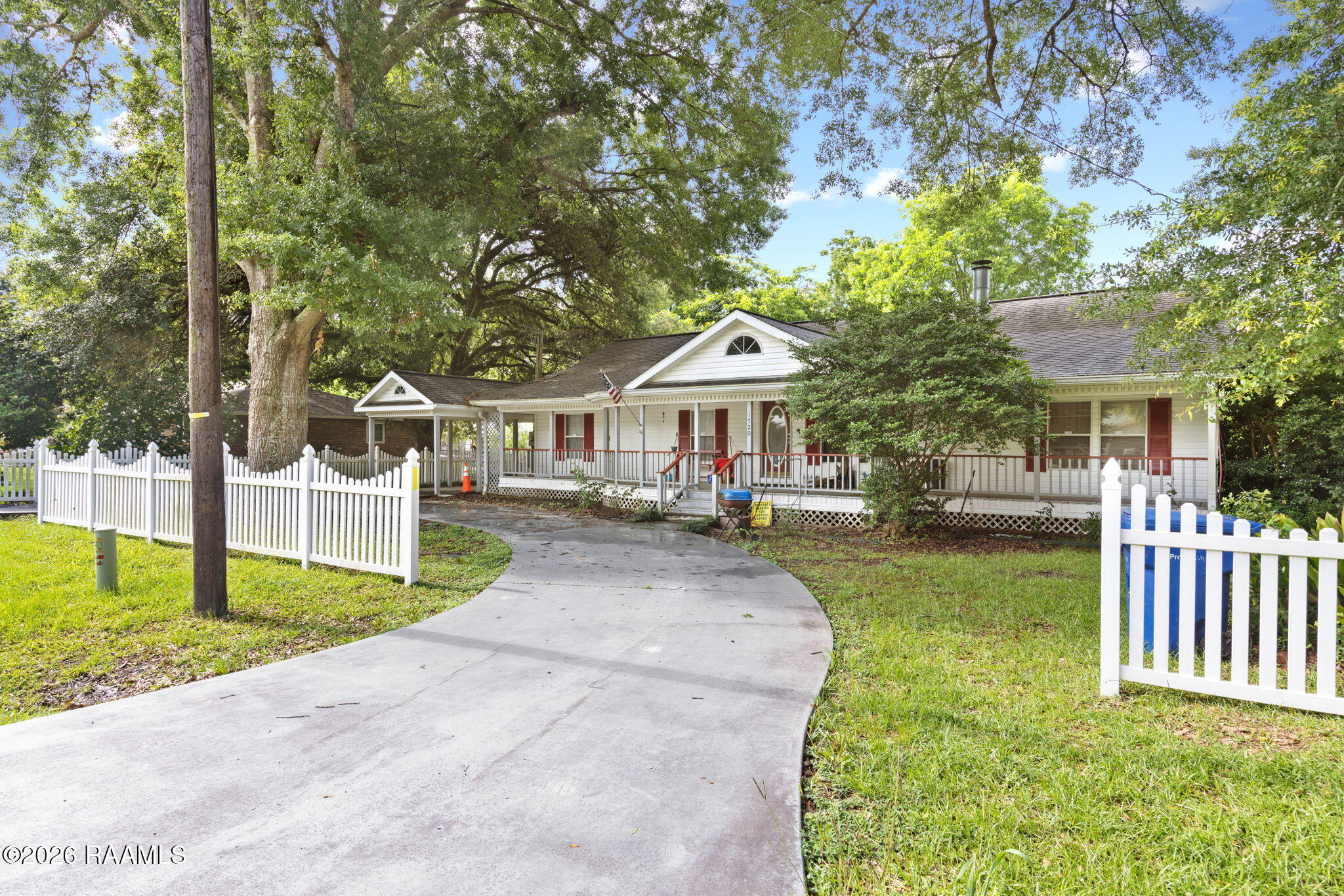 1720 Magnolia Street Pine Prairie, LA 70586 - Photo 2 of 31 1-web-or-mls-1720 Magnolia St-1