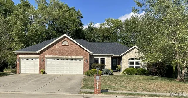 $490,000 | 8739 Wendell Creek Drive, St. Jacob, IL 62281