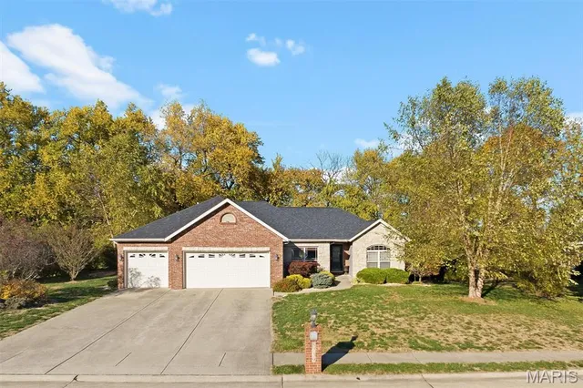 $469,900 | 8739 Wendell Creek Drive, St. Jacob, IL 62281