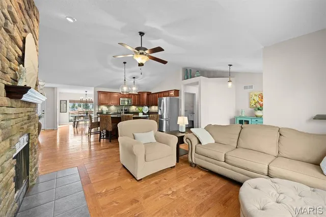 $469,900 | 8739 Wendell Creek Drive, St. Jacob, IL 62281