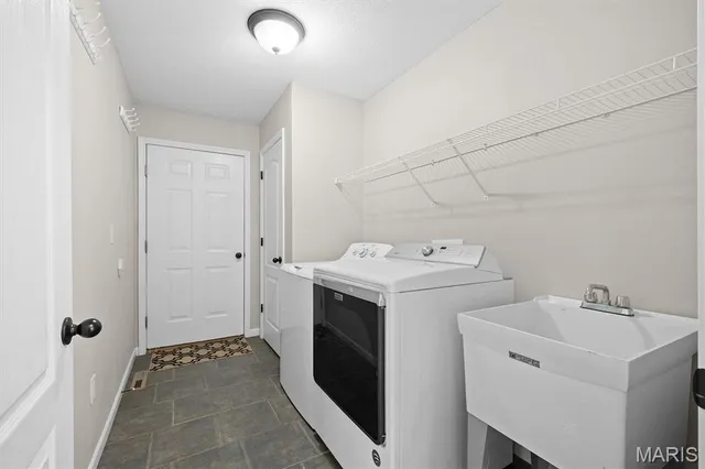 $469,900 | 8739 Wendell Creek Drive, St. Jacob, IL 62281