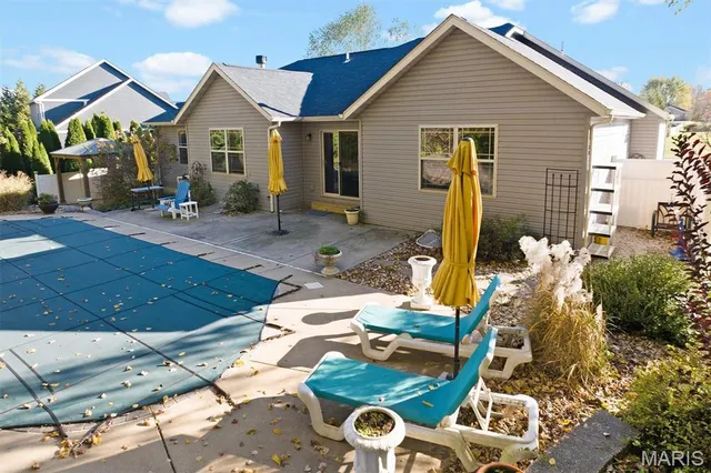 $469,900 | 8739 Wendell Creek Drive, St. Jacob, IL 62281