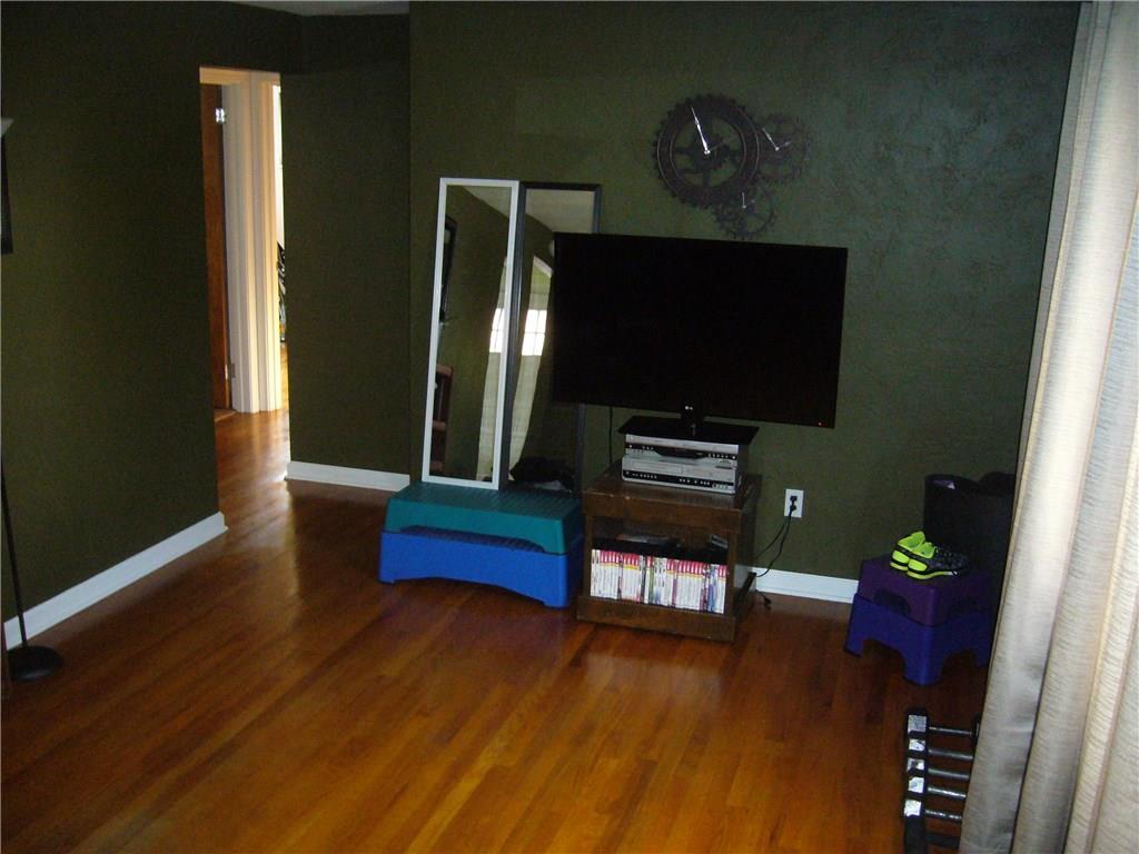 538 Agnew Road Baldwin, PA 15227 - Photo 5 of 17 Another view of the living room.....