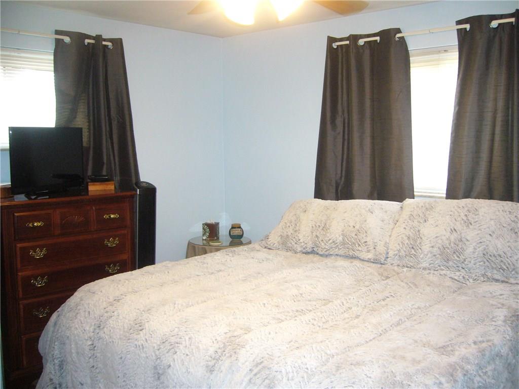 538 Agnew Road Baldwin, PA 15227 - Photo 6 of 17 Master bedroom....