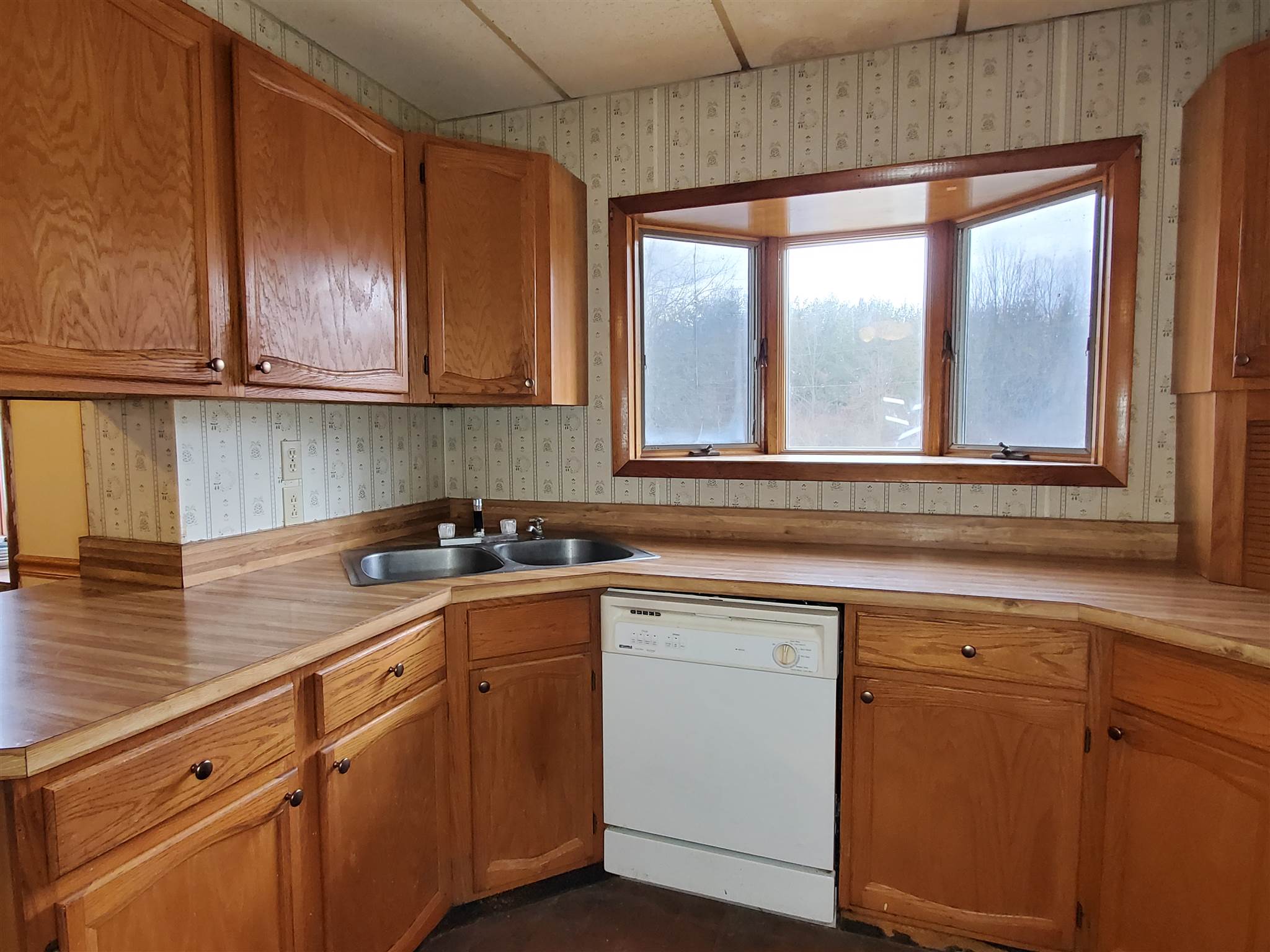 18403 Devall Road Spencerville, IN 46788 - Photo 14 of 35