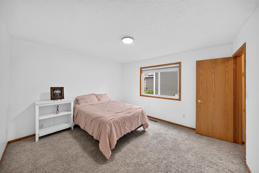 4523 5th Street Northwest Rochester, MN 55901 - Photo 29 of 43 Gallery Image 29