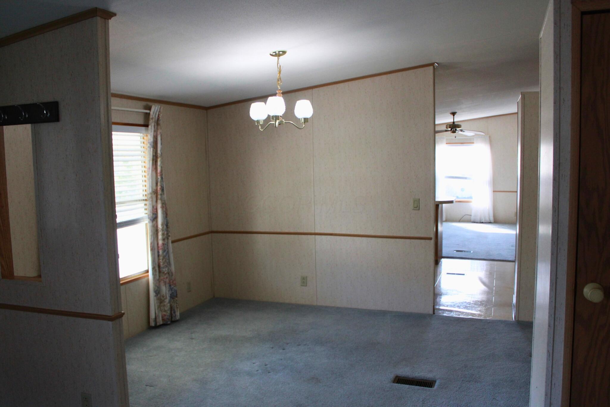 45 Ravine Ridge Drive Delaware, OH 43015 - Photo 7 of 23 Eating Space
