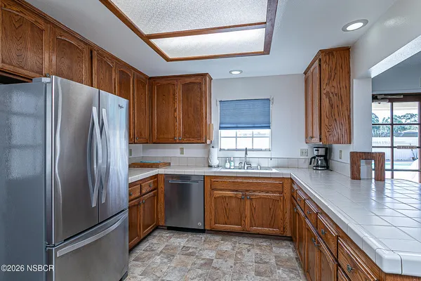 $564,000 | 822 Greenacre Drive, Santa Maria, CA 93455