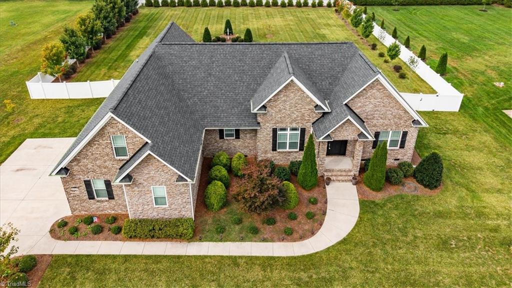 5403 Sicily Street Oak Ridge, NC 27310 - Photo 27 of 30 Gallery Image 27