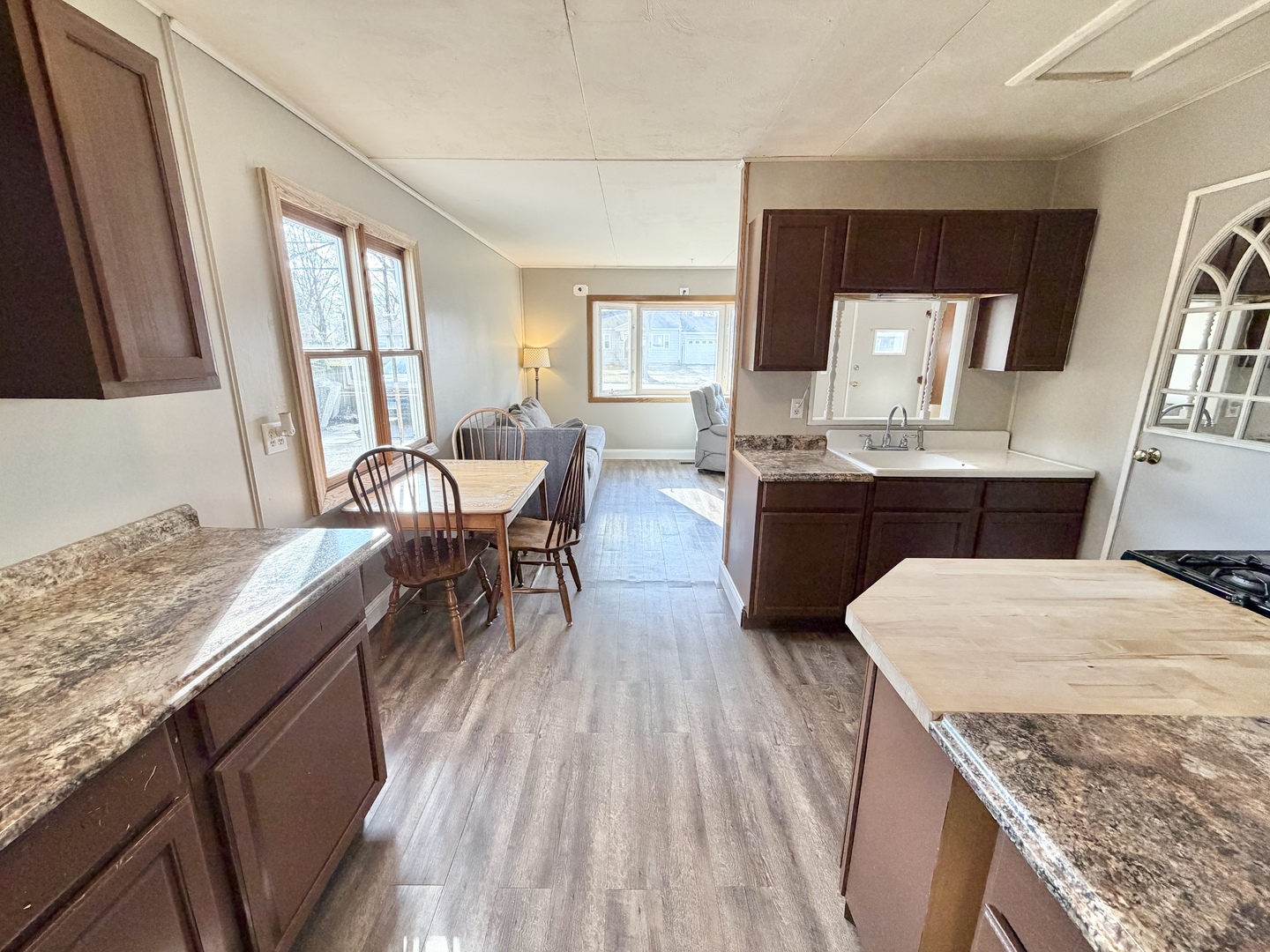 2707 Ridge Avenue Rockford, IL 61103 - Photo 13 of 26