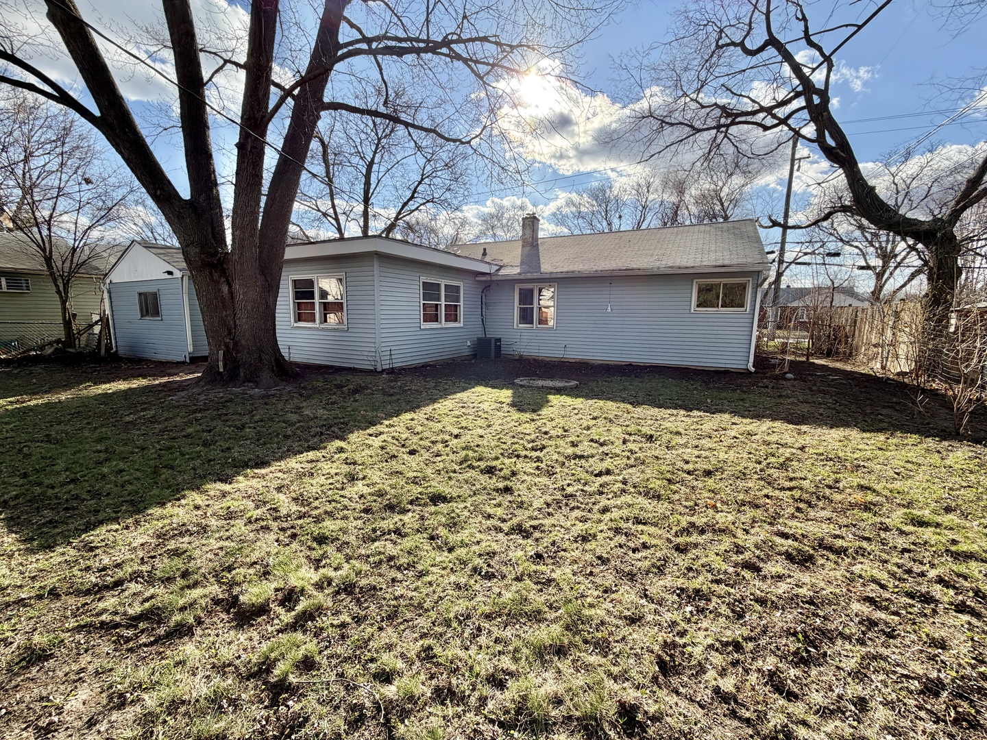 2707 Ridge Avenue Rockford, IL 61103 - Photo 2 of 26