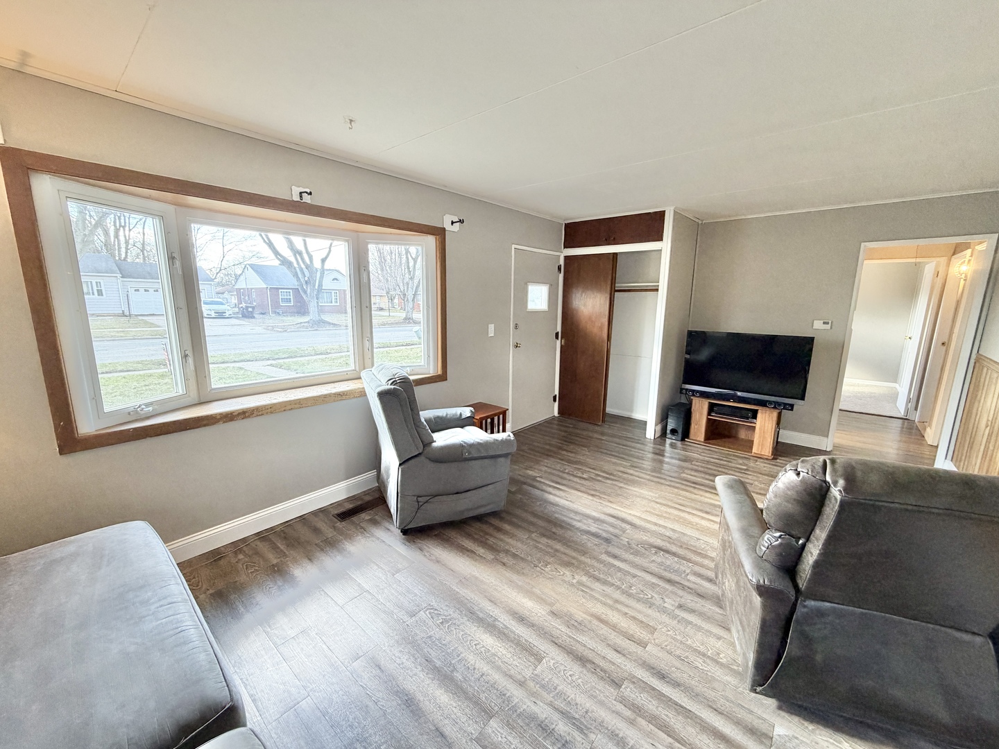 2707 Ridge Avenue Rockford, IL 61103 - Photo 7 of 26