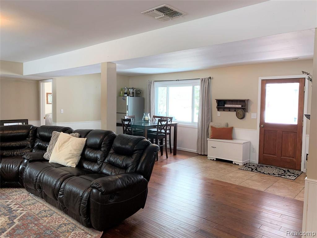 5823 Hinchey Road Howell, MI 48843 - Photo 26 of 47