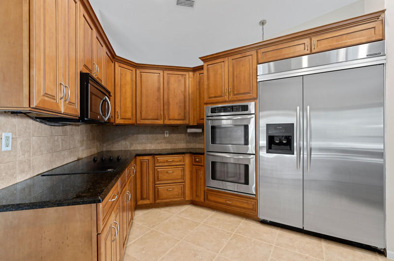 3860 Northwest 25th Way Boca Raton, FL 33434 - Photo 4 of 27 KITCHEN