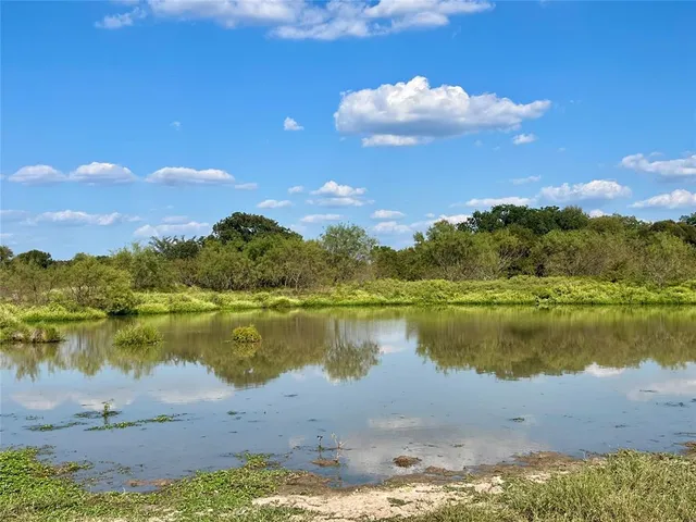 $1,638,100 | 19149 Farm To Market Road 744, Frost, TX 76641