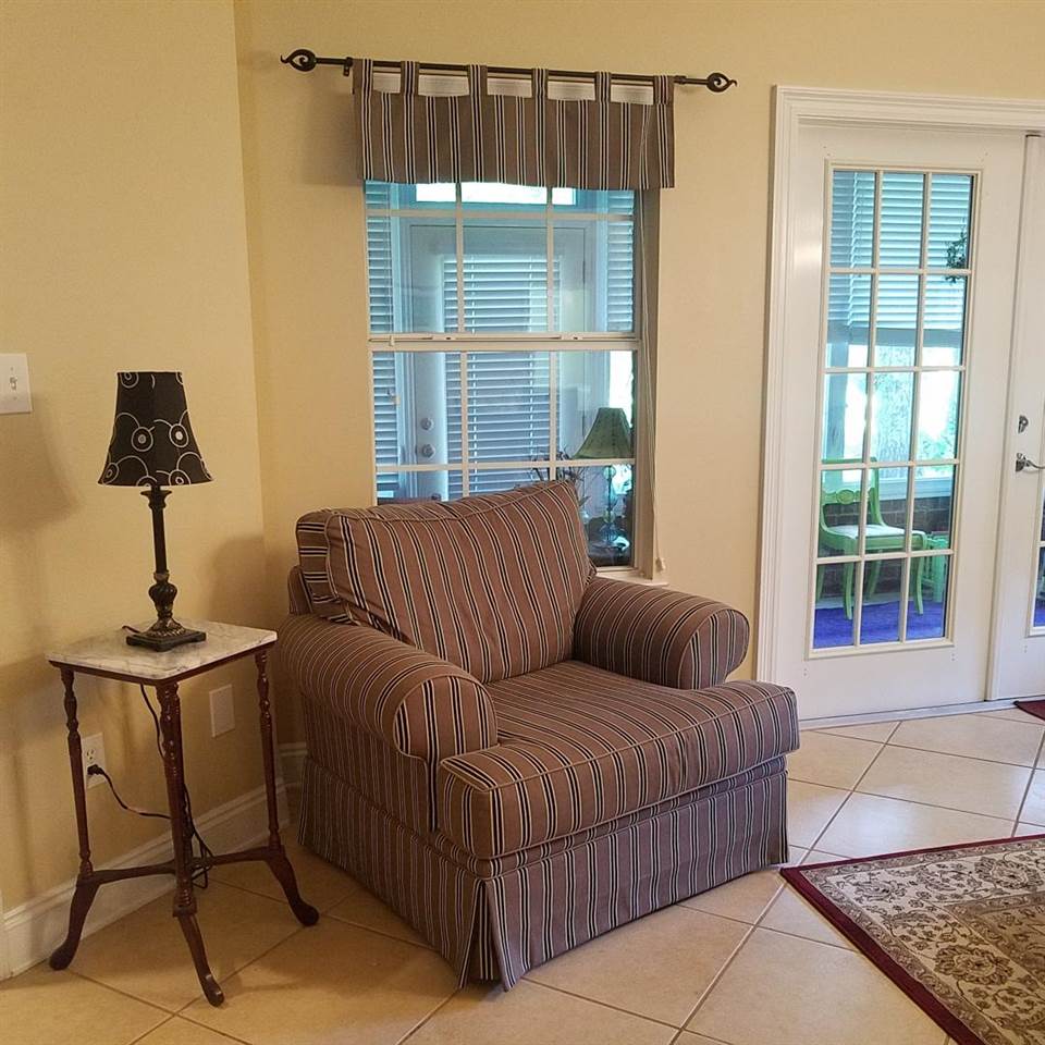 104 Natchez Trace Foley, AL 36535 - Photo 17 of 50 Living Room