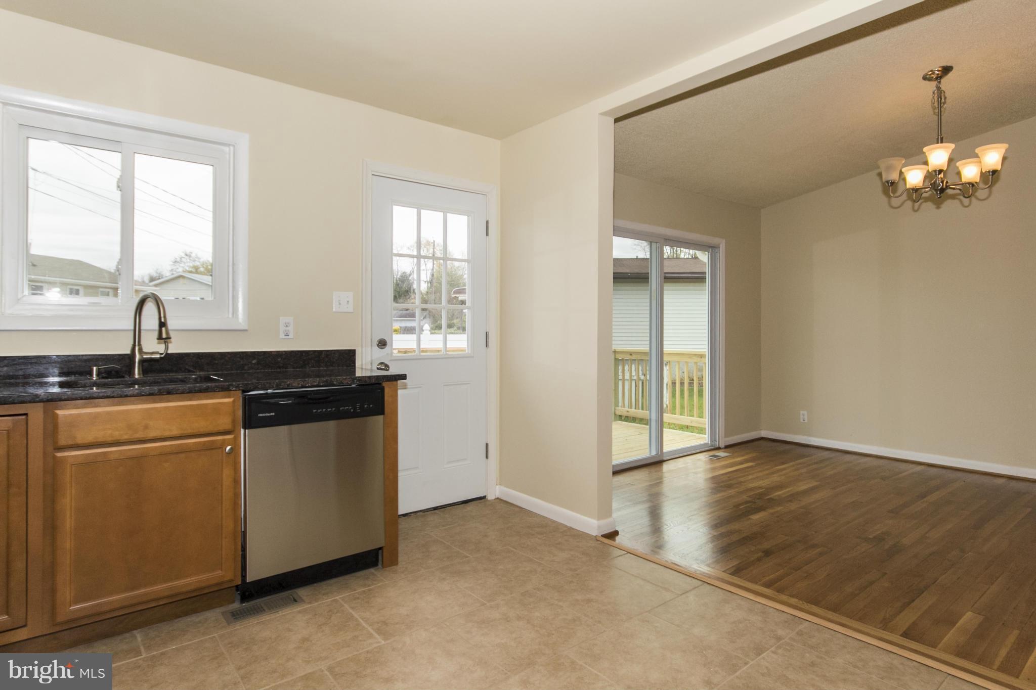 3301 Ripple Road Baltimore, MD 21244 - Photo 12 of 30 Kitchen