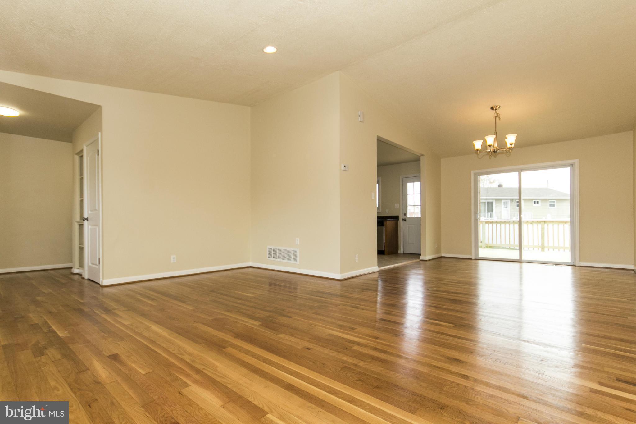 3301 Ripple Road Baltimore, MD 21244 - Photo 4 of 30 Interior (General)