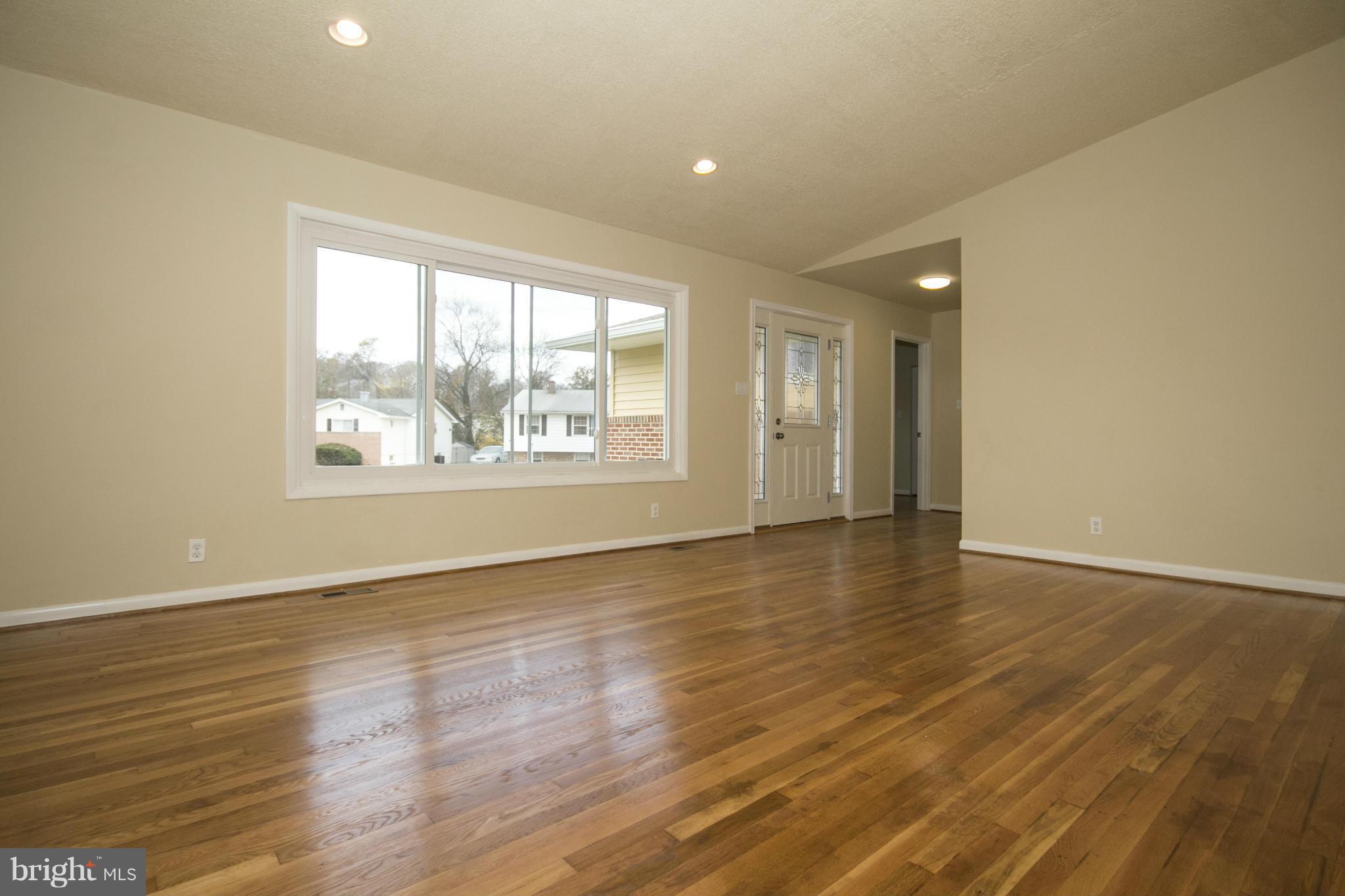 3301 Ripple Road Baltimore, MD 21244 - Photo 6 of 30 Interior (General)