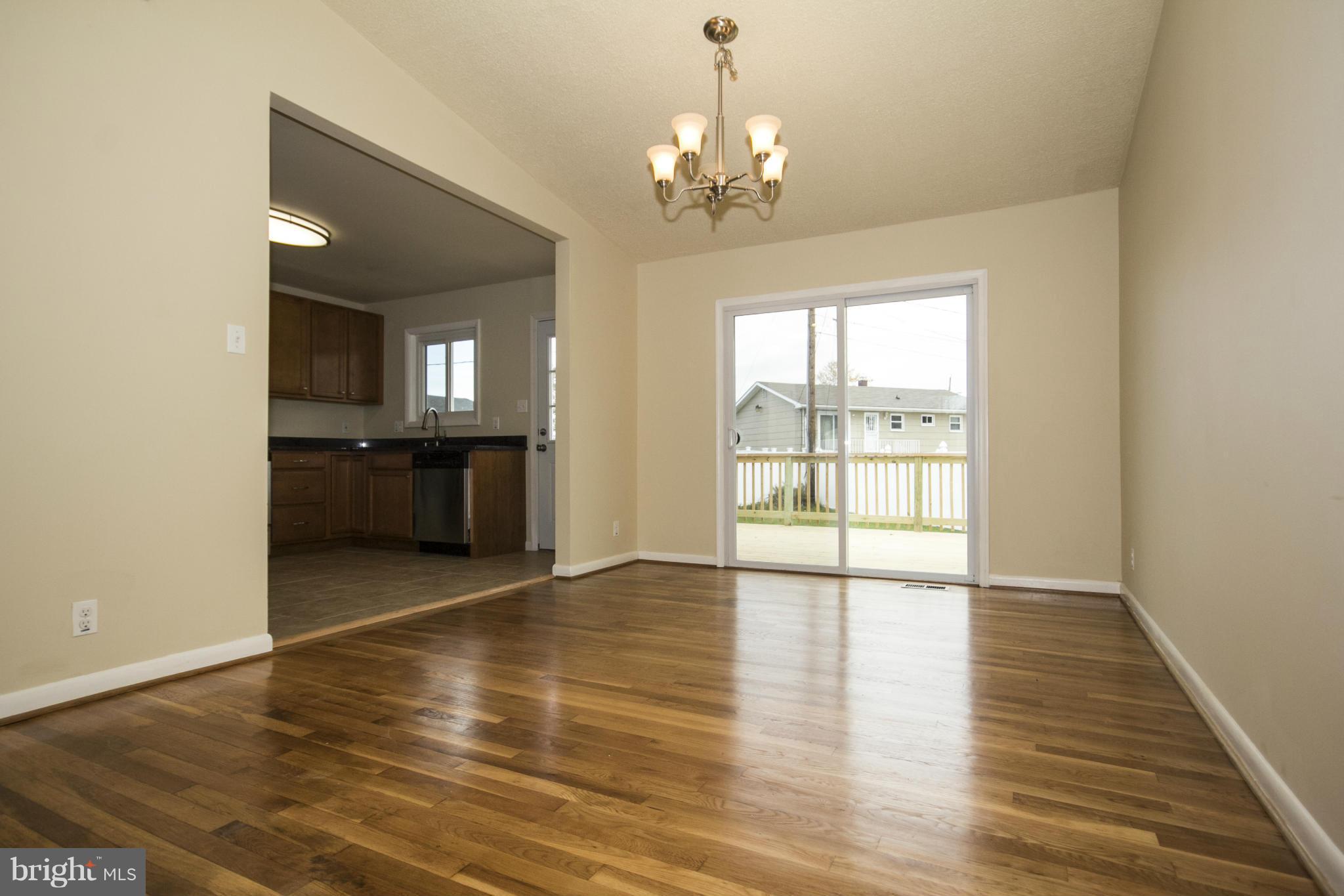 3301 Ripple Road Baltimore, MD 21244 - Photo 7 of 30 Dining Room