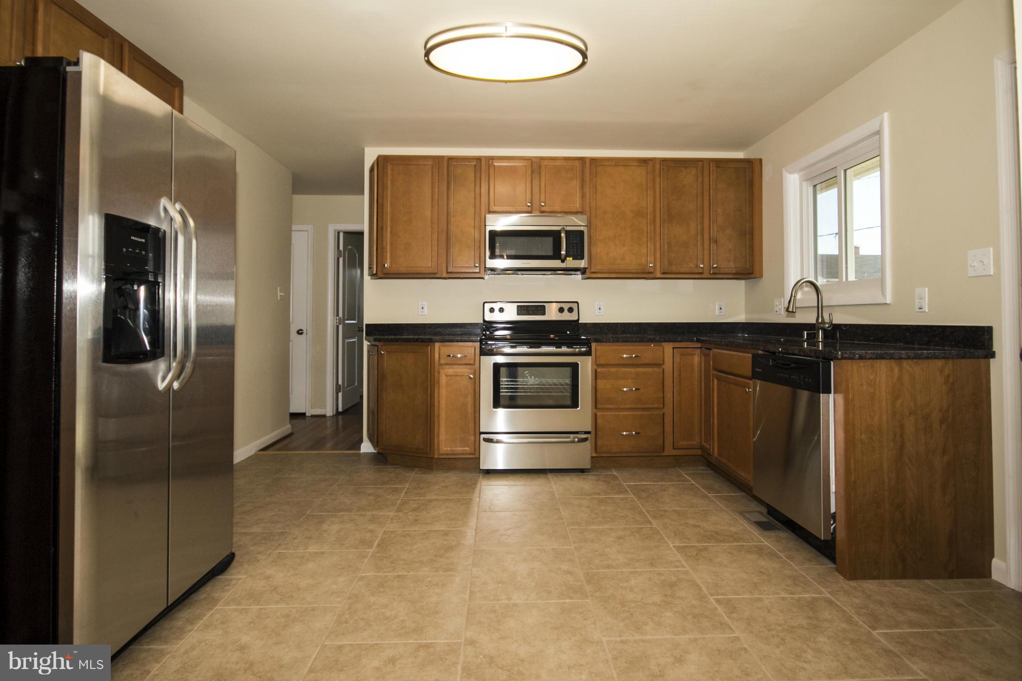 3301 Ripple Road Baltimore, MD 21244 - Photo 9 of 30 Kitchen