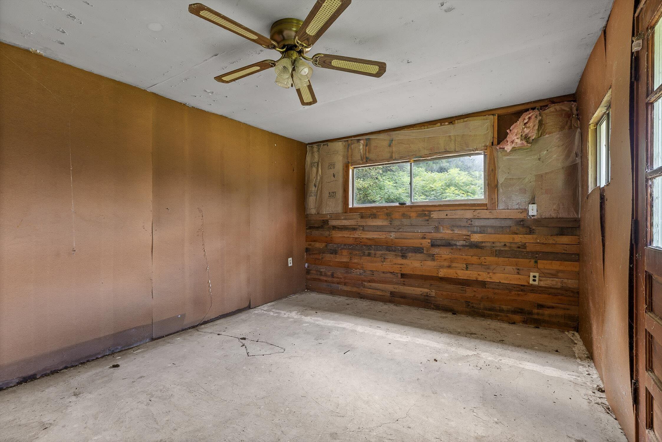 1467 Holcomb Road Ringgold, GA 30736 - Photo 4 of 17 06-Holcomb-6