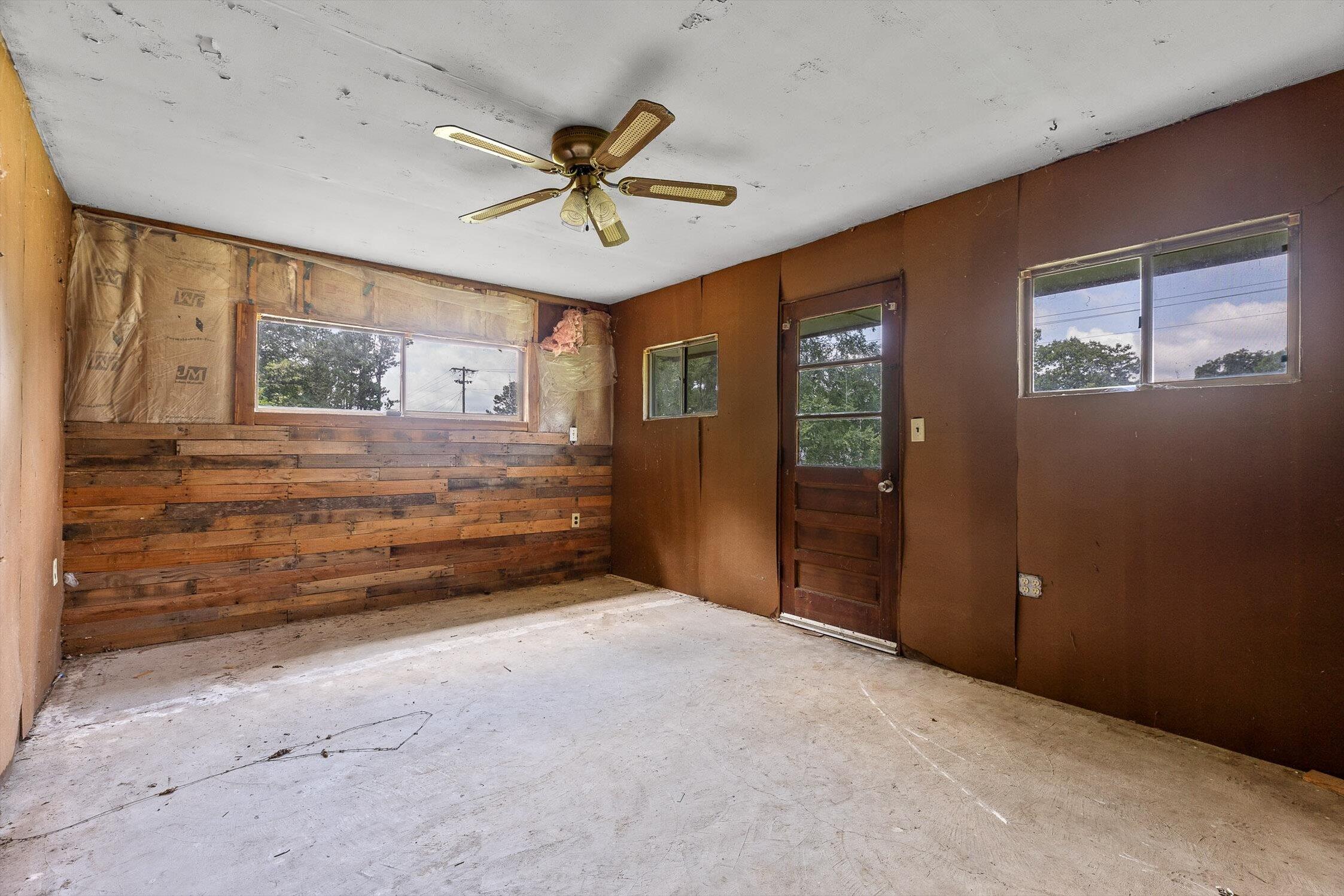 1467 Holcomb Road Ringgold, GA 30736 - Photo 7 of 17 09-Holcomb-9