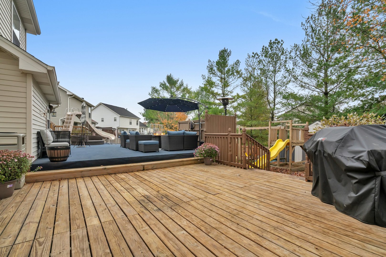 7312 Atkinson Circle Plainfield, IL 60586 - Photo 21 of 27 a view of a roof deck