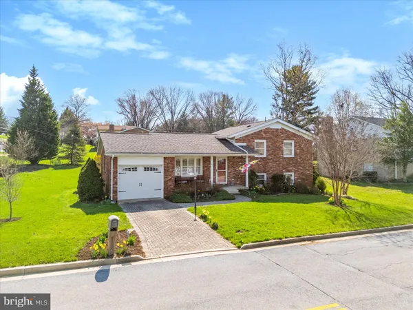 $499,999 | 2 Lombardy Drive, Middletown, MD 21769