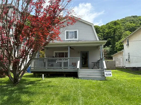 $180,000 | 4224 Arnold Avenue, New Kensington, PA 15068