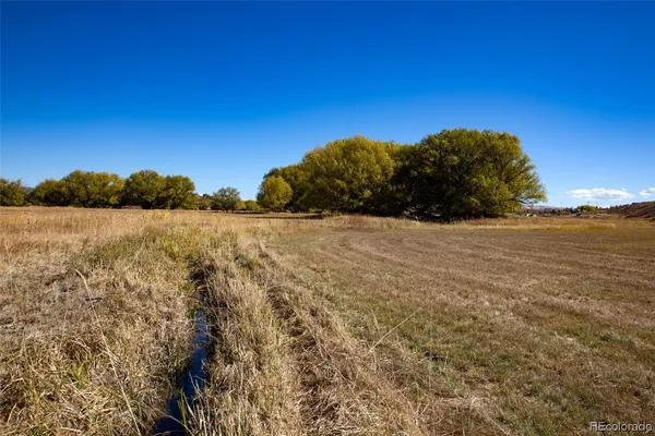 $2,300,000 | 7950 County Road 65, Hayden, CO 81639