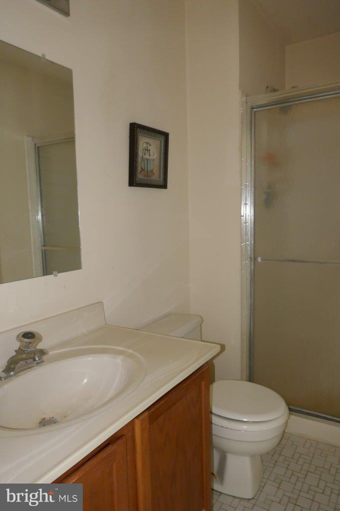 8 Winehurst Road Baltimore, MD 21228 - Photo 14 of 20 Bedroom (Master)