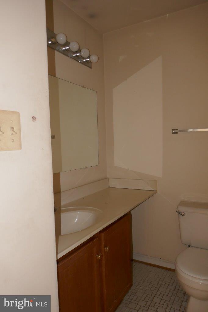 8 Winehurst Road Baltimore, MD 21228 - Photo 15 of 20 Bath