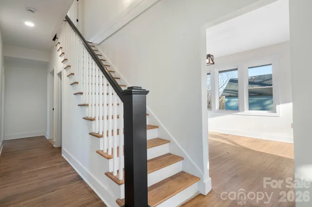 a view of a porch of the house