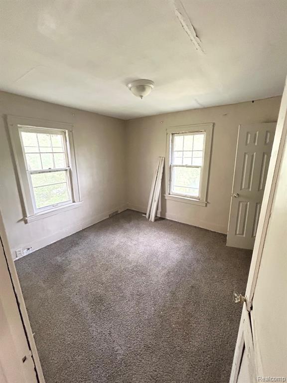 523 Grace Street Flint, MI 48503 - Photo 10 of 17 Gallery Image 10