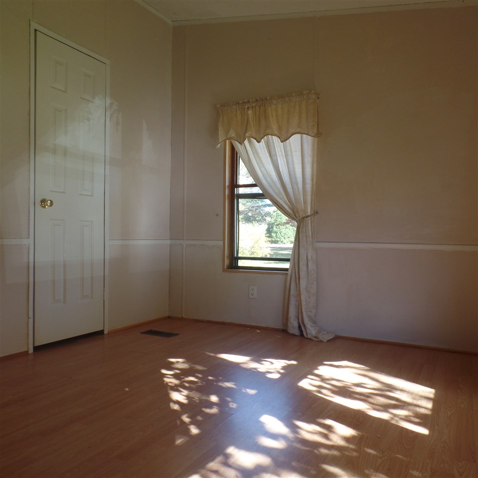 5564 Salt River Road Shepherd, MI 48883 - Photo 20 of 25 1808010-19.JPG