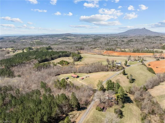 $425,000 | 202 Roby Fulk Road, Pinnacle, NC 27043