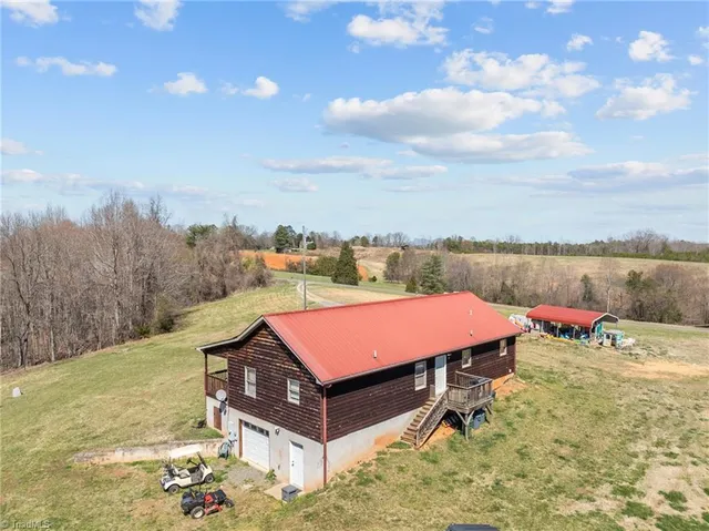 $425,000 | 202 Roby Fulk Road, Pinnacle, NC 27043
