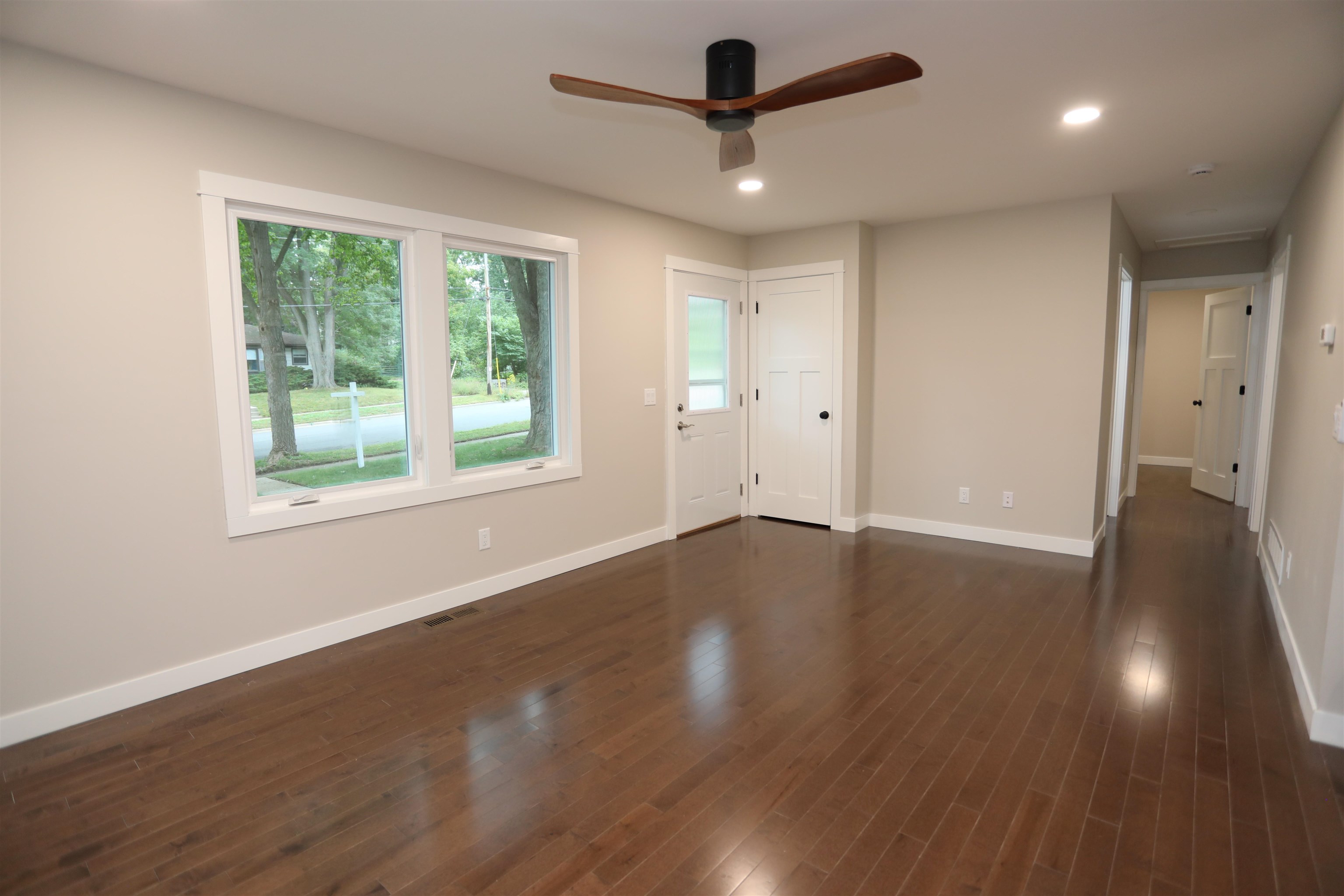 4222 School Madison, WI 53704 - Photo 14 of 31 Gallery Image 14