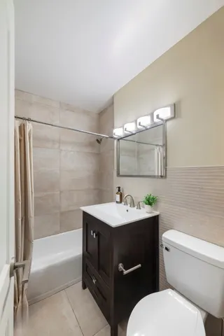 $205,000 | 5700 Arlington Avenue, Unit 22N | North Riverdale