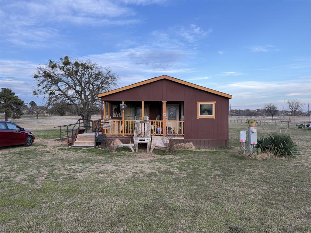 208 Farmhouse Road Springtown, TX 76082 - Photo 1 of 33