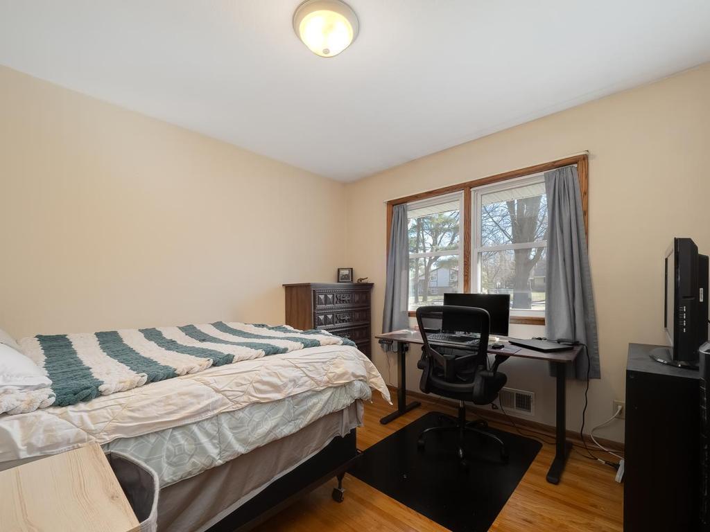 8346 Groveland Road Mounds View, MN 55112 - Photo 12 of 23