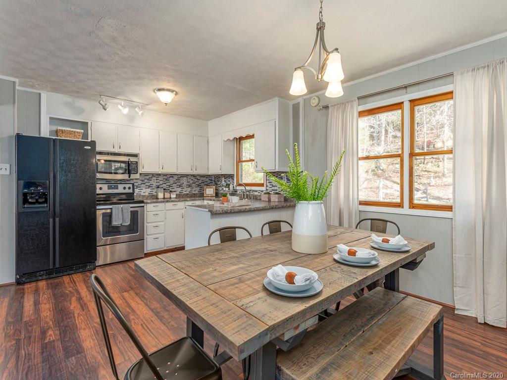 218 Turnpike Road Canton, NC 28716 - Photo 8 of 25
