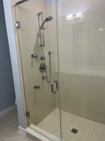 $3,750 | 693 North Peoria Street, Unit 2N, Chicago, IL 60642