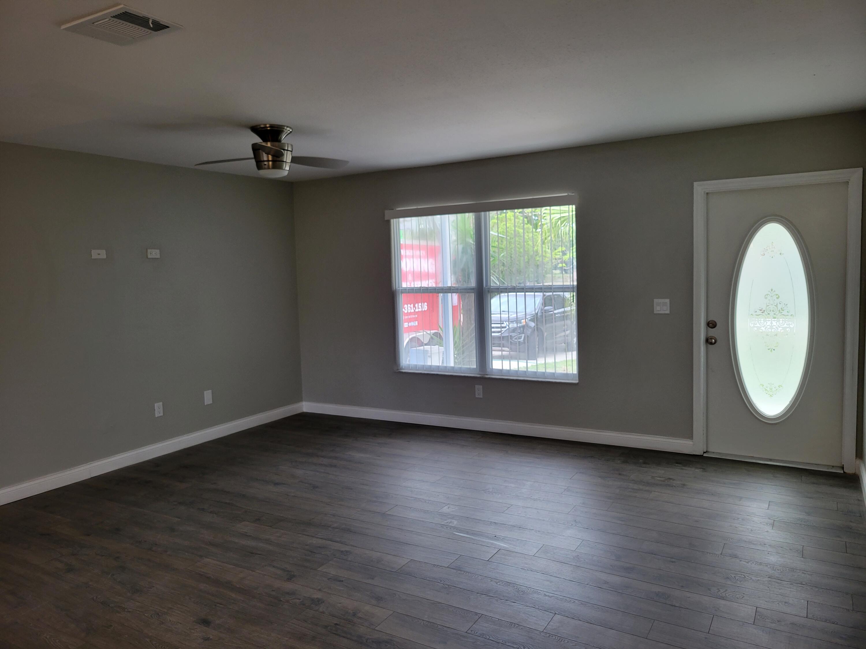 342 Southwest Kentwood Road Port St. Lucie, FL 34953 - Photo 3 of 8 20220420_152245