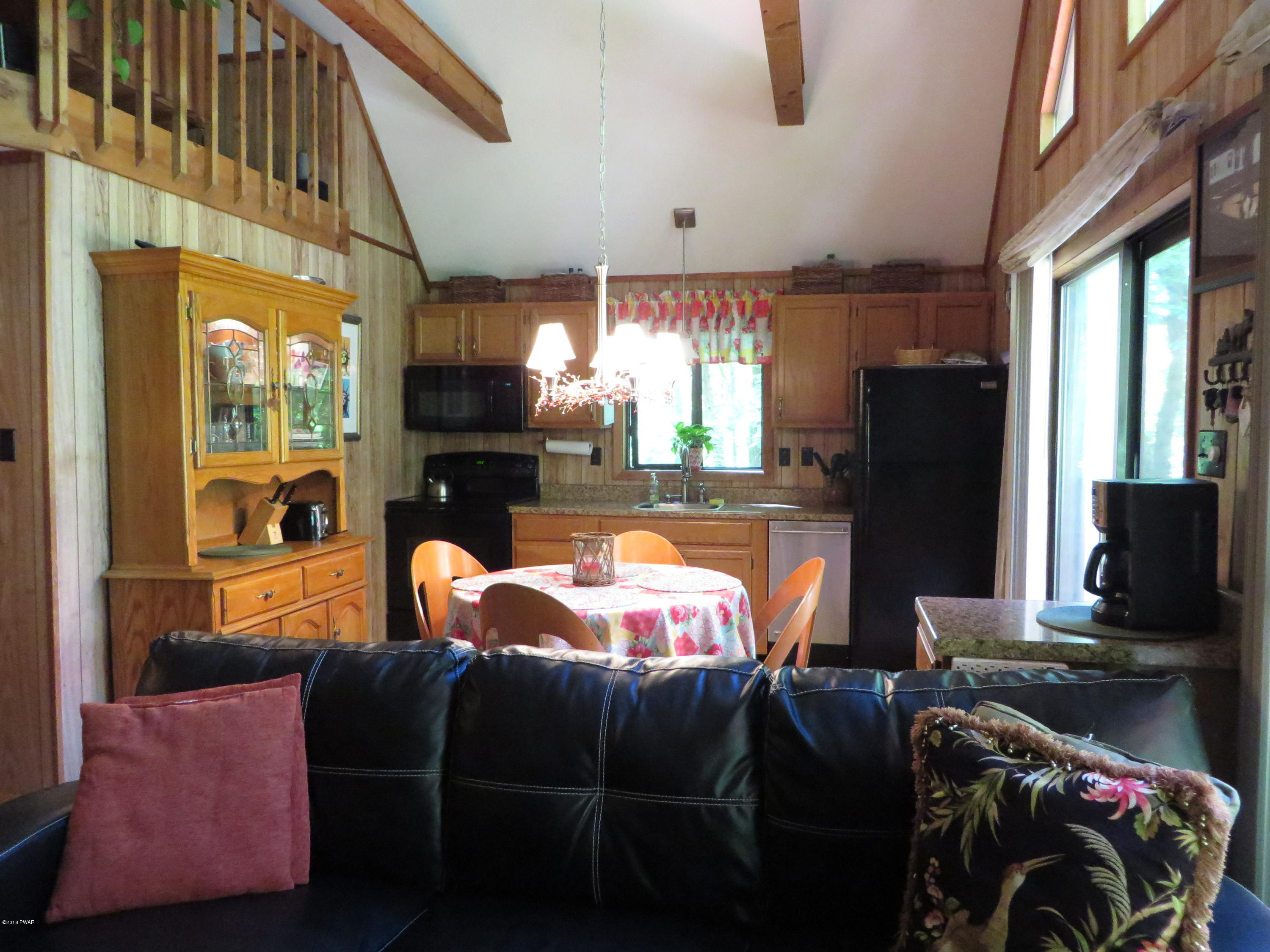 2112 Eagle Path Bushkill, PA 18324 - Photo 9 of 46