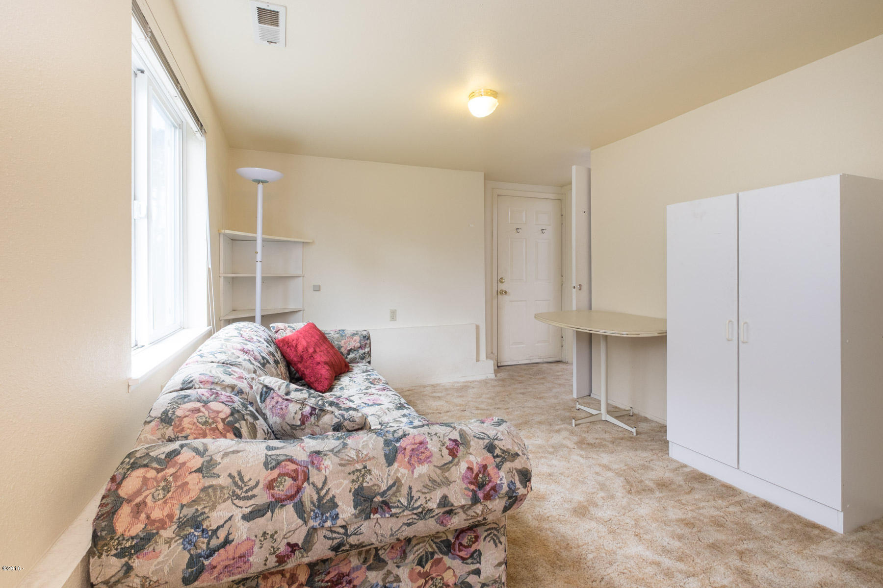 2324 Northwest Inlet Avenue Lincoln City, OR 97367 - Photo 16 of 41 Lower unit 2nd bdrm