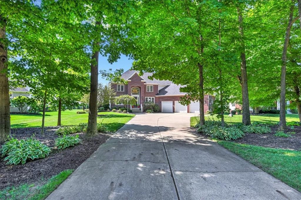 15119 Geist Ridge Drive Fishers, IN 46040 - Photo 2 of 59 Gallery Image 2