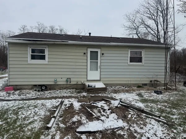 $180,000 | 17336 East 4750S Road, Pembroke Township, IL 60958