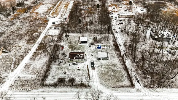 $180,000 | 17336 East 4750S Road, Pembroke Township, IL 60958